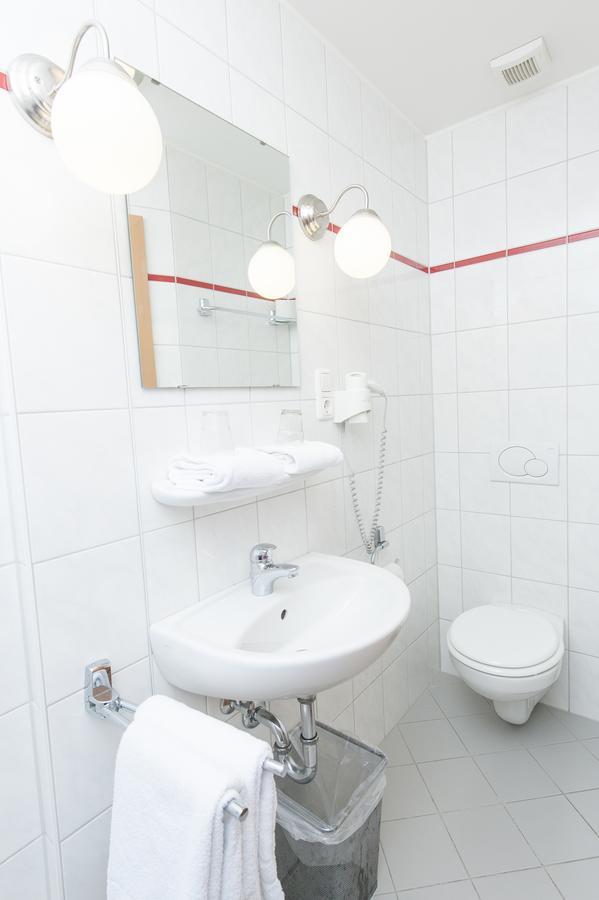 Hotel Pension Am Hauptbahnhof Munich Luaran gambar