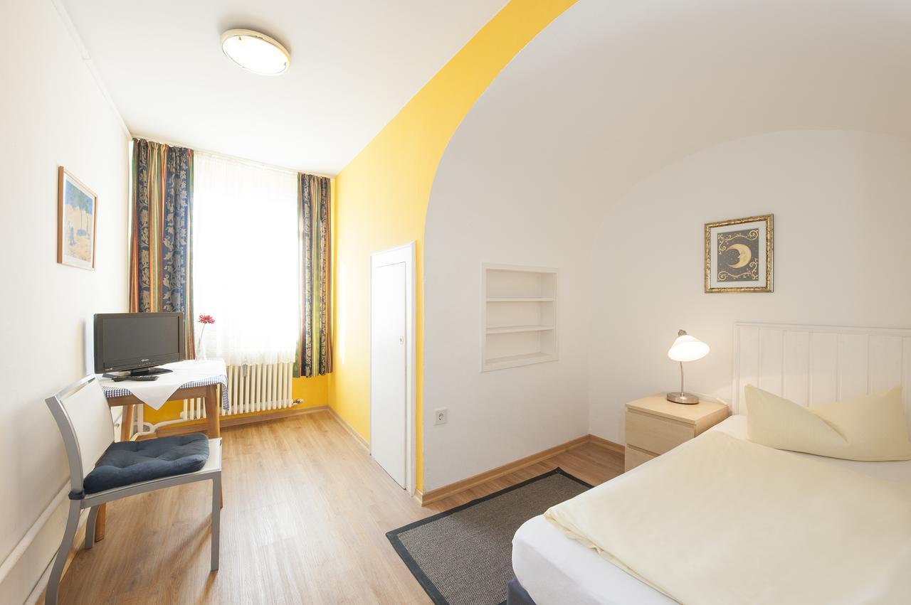 Hotel Pension Am Hauptbahnhof Munich Luaran gambar